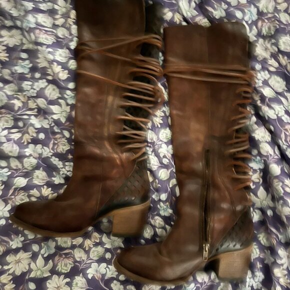 Shoes - Steven Carver Boots